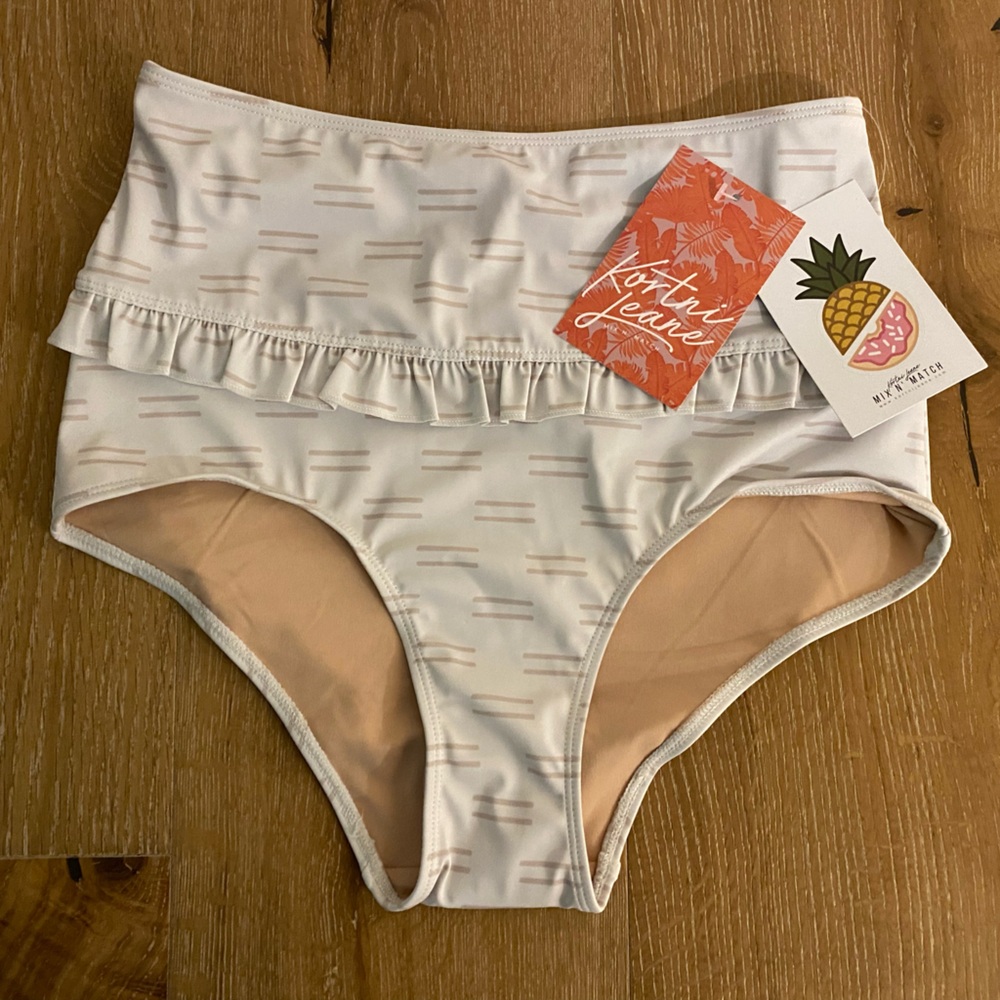 Kortni Jeane Swim Mid Ruffle Bottoms